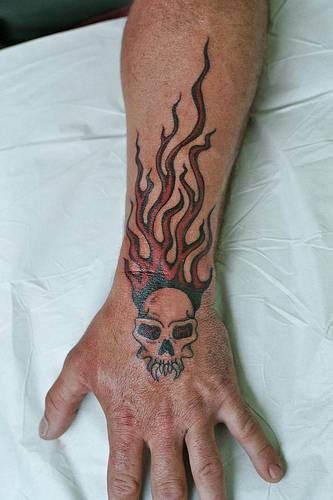 tatouage crâne 542