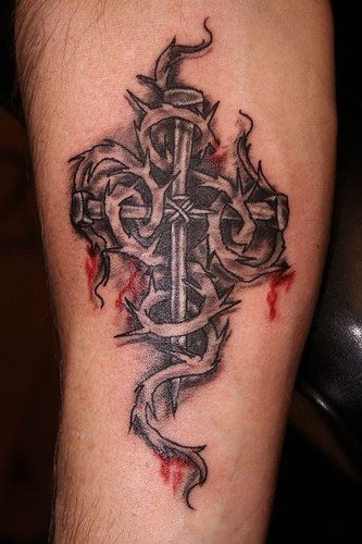tatouage croix 504