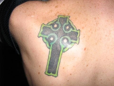 tatouage croix 540