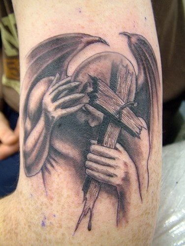 tatouage croix 544