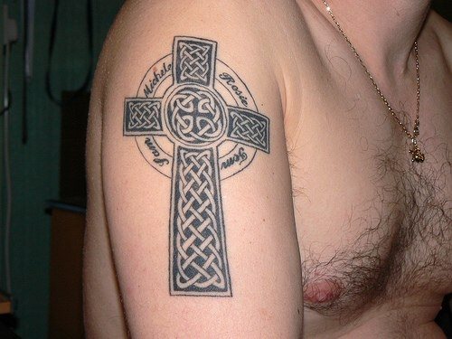 tatouage croix 547