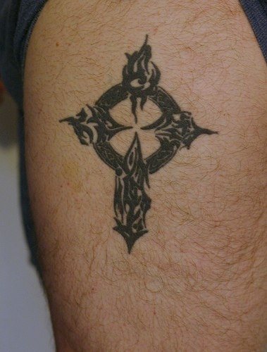 tatouage croix 549