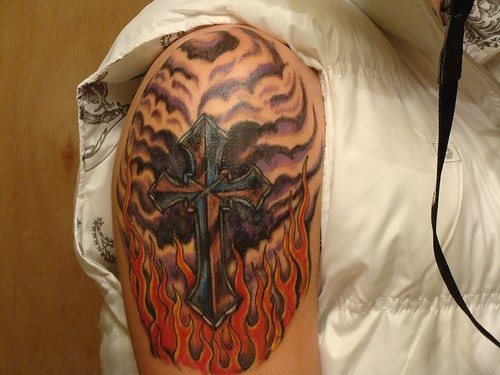 tatouage croix 563