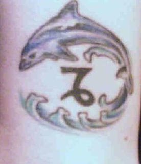 tatouage dauphin 524