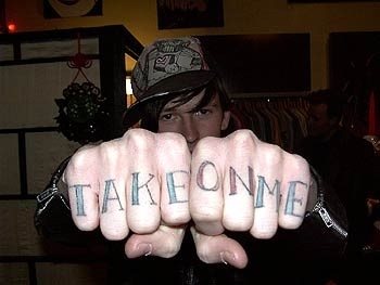 tatouage doigt jointure 558