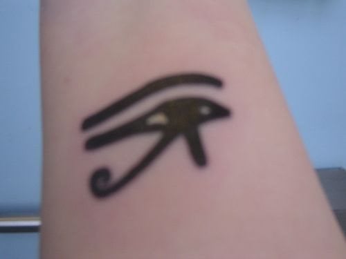tatouage egyptien 536