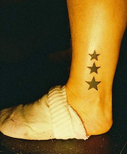tatouage étoile 1004