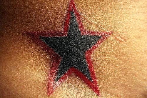 tatouage étoile 1060