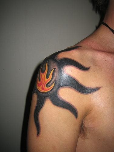 tatouage flamme feu 1117