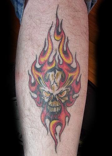 tatouage flamme feu 1050