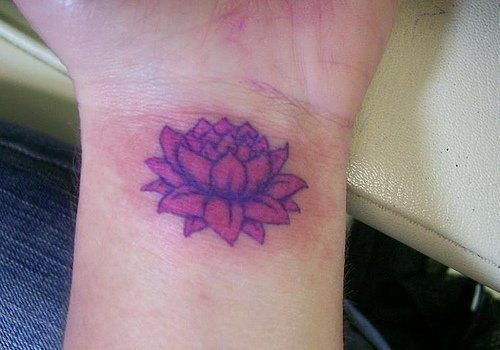 tatouage fleur lotus 1101