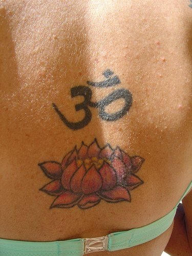 tatouage fleur lotus 1037