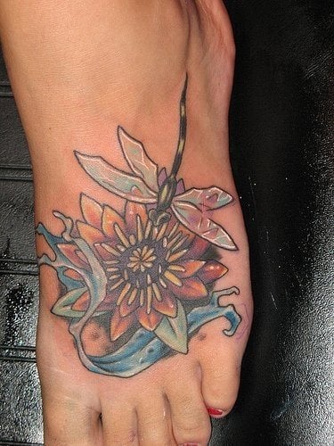 tatouage fleur lotus 1039