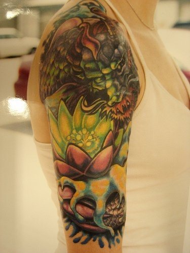 tatouage fleur lotus 1064