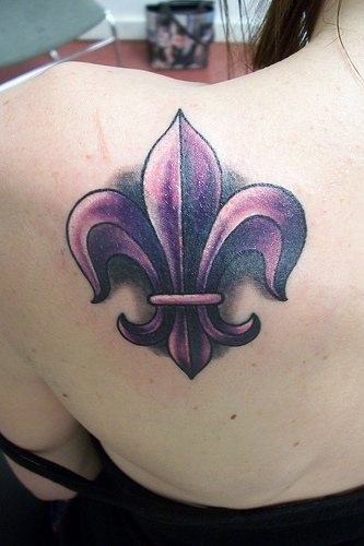 tatouage fleur lys 1022
