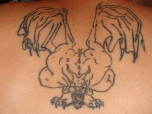 tatouage gargouille 1043