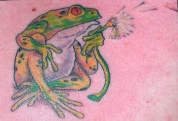 tatouage grenouille 1051