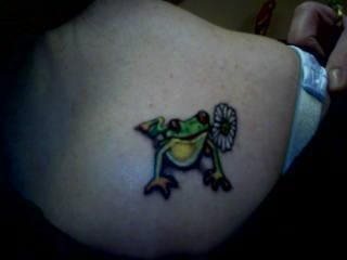 tatouage grenouille 1053