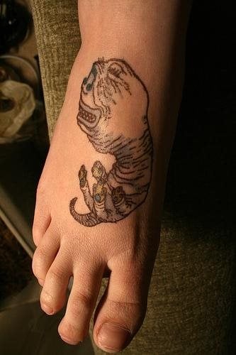 tatouage grenouille 1063