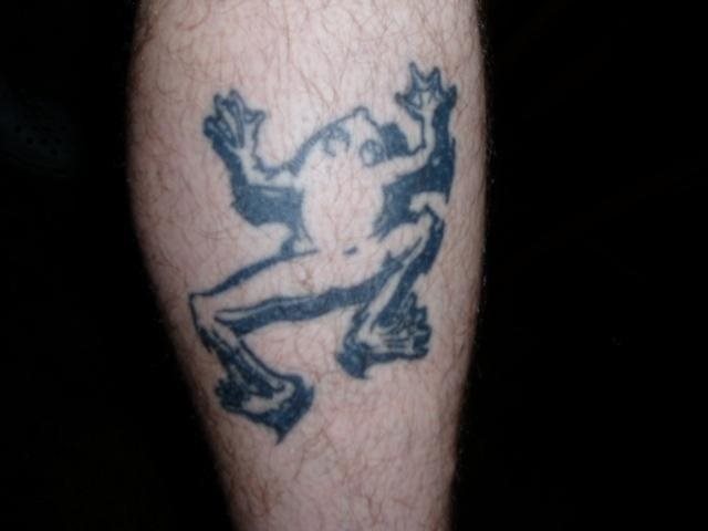 tatouage grenouille 1068