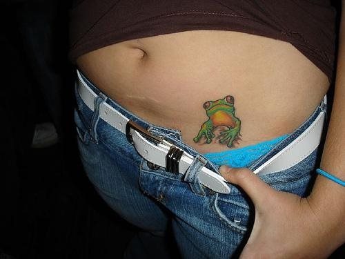 tatouage grenouille 1072