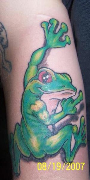 tatouage grenouille 1005