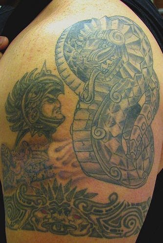 tatouage guerrier 1023