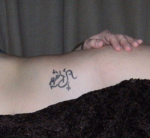 tatouage hanche 522