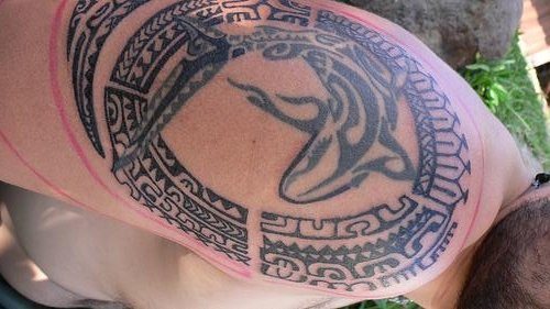 tatouage hawaien 1055