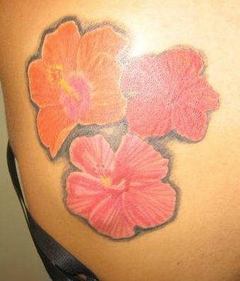 tatouage fleur hibiscus 1030