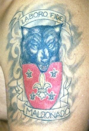 tatouage loup 1004