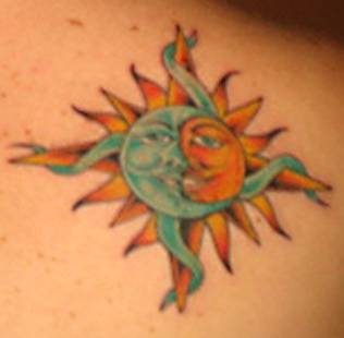 tatouage lune soleil 1056
