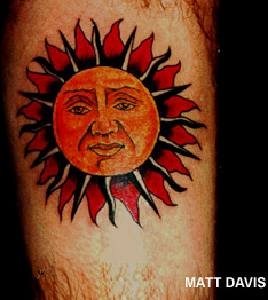 tatouage lune soleil 1032