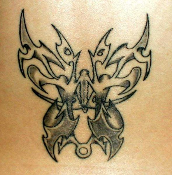 tatouage papillon 1107