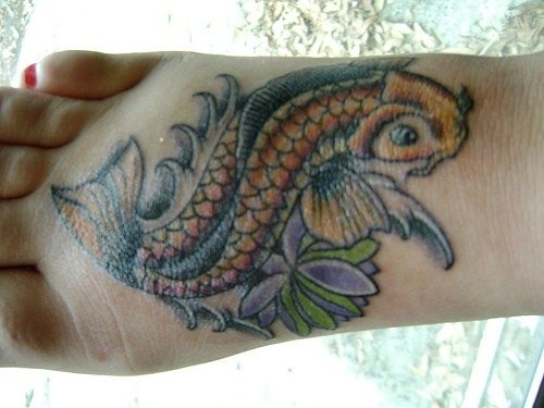 tatouage pied 1064