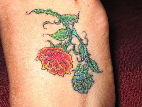 tatouage rose 1026
