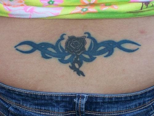 tatouage rose 1042