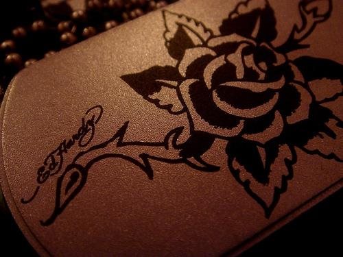 tatouage rose 1053
