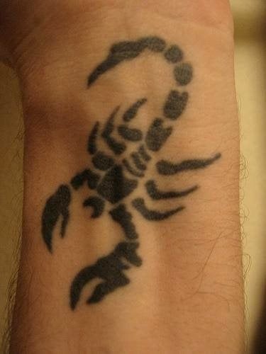 tatouage scorpion 1158