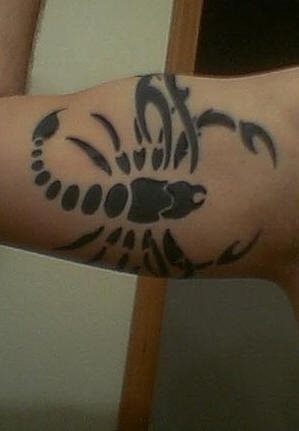 tatouage scorpion 1033