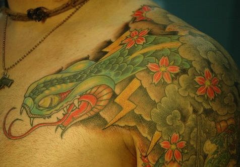 tatouage serpent 1065