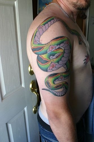 tatouage serpent 1070