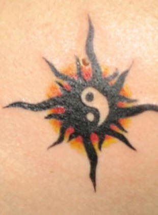 tatouage yin yang 1005