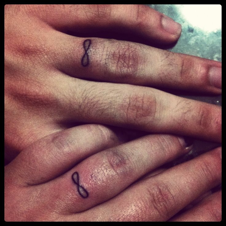 73 Tatouages D anneaux Et D alliances Pour Les Couples