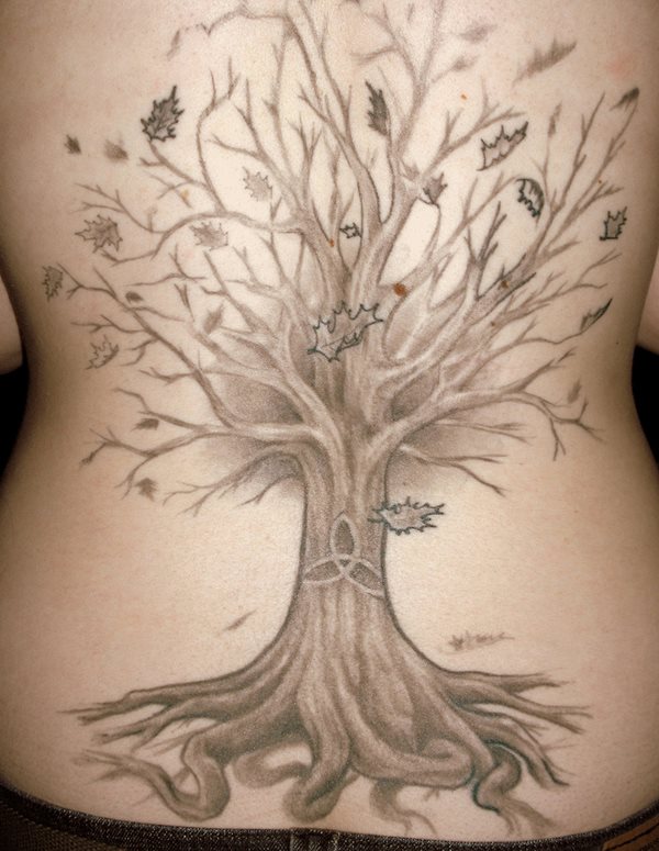 tatouage arbre 18
