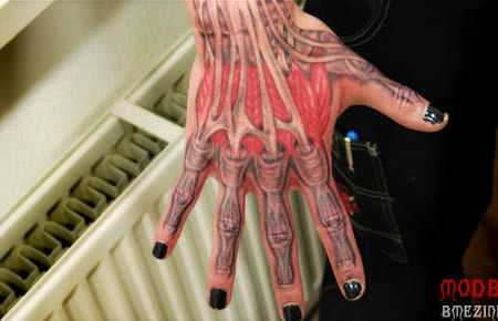 tatouage biomecanique 16