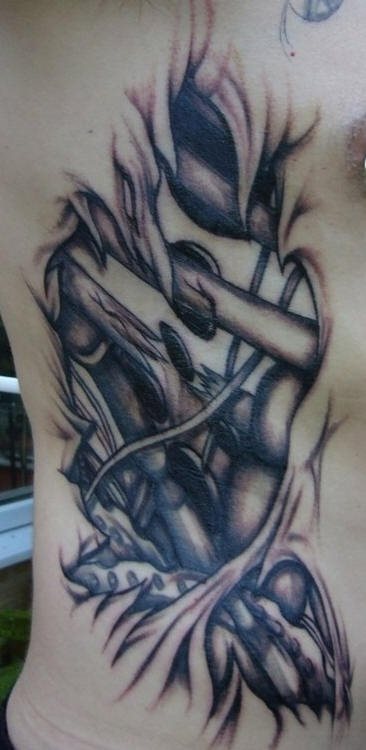 tatouage biomecanique 44