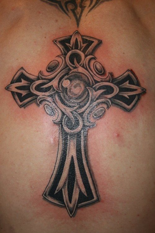 tatouage croix 35
