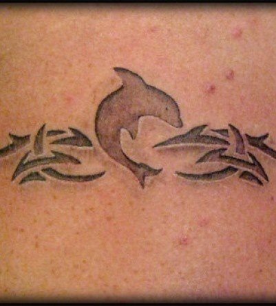 tatouage dauphin 04