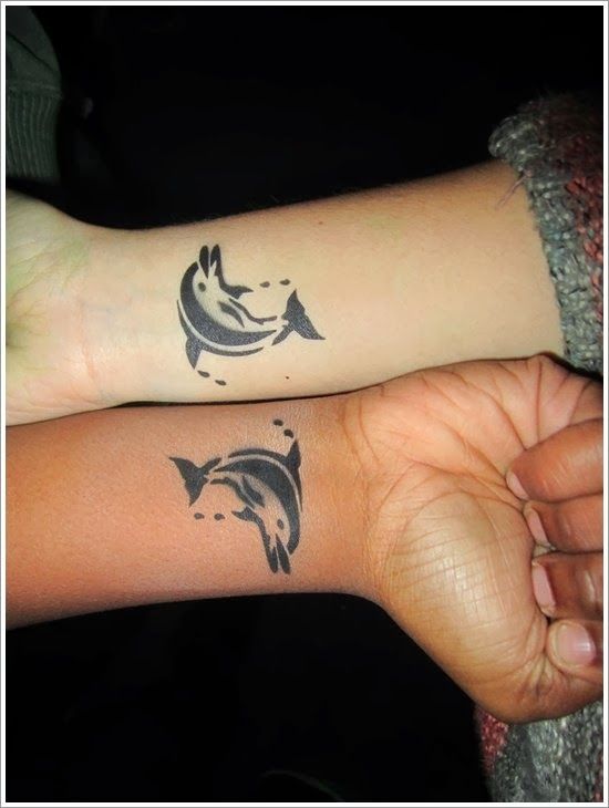 tatouage dauphin 12
